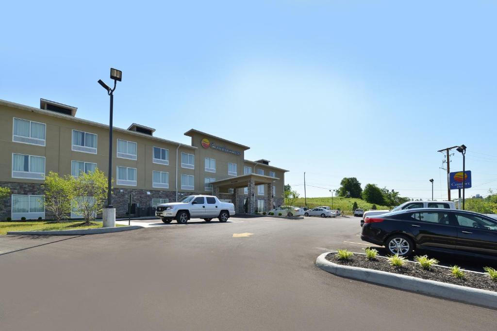 Comfort Inn St. Clairsville Exterior foto